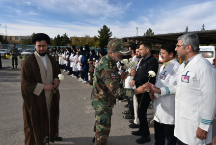 حضور فرماندهی محترم گروه ۲۲ توپخانه شهرضا و هیات همراه در جمع پرستاران وکادر درمان به مناسبت روز پرستار