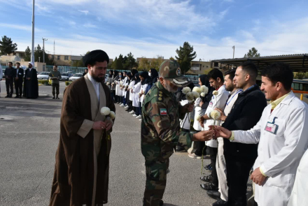 حضور فرماندهی محترم گروه ۲۲ توپخانه شهرضا و هیات همراه در جمع پرستاران وکادر درمان به مناسبت روز پرستار