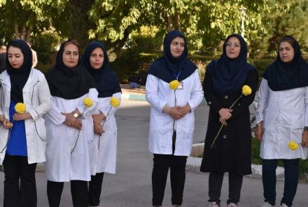 حضور فرماندهی محترم گروه ۲۲ توپخانه شهرضا و هیات همراه در جمع پرستاران وکادر درمان به مناسبت روز پرستار
