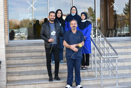 حضور فرماندهی محترم گروه ۲۲ توپخانه شهرضا و هیات همراه در جمع پرستاران وکادر درمان به مناسبت روز پرستار