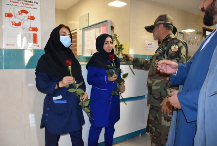 حضور فرماندهی محترم گروه ۲۲ توپخانه شهرضا و هیات همراه در جمع پرستاران وکادر درمان به مناسبت روز پرستار