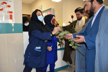 حضور رئیس سازمان تبلیغات اسلامی حجت السلام والمسلمین کوهگرد وهیئت همراه و همچنین رئیس کمیته امام خمینی (قدس) وکارشناسان این کمیته به مناسبت روز پرستار