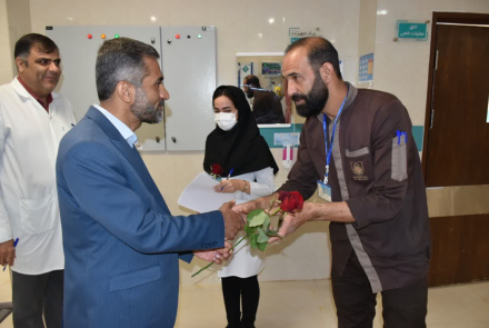 حضور مهندس رمضانی رئیس اداره آموزش وپرورش شهرضا و هیات همراه به مناسبت روز پرستار